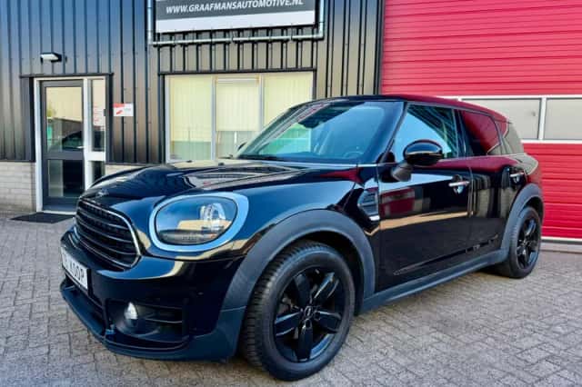 MINI Countryman (2018) thumbnail 1