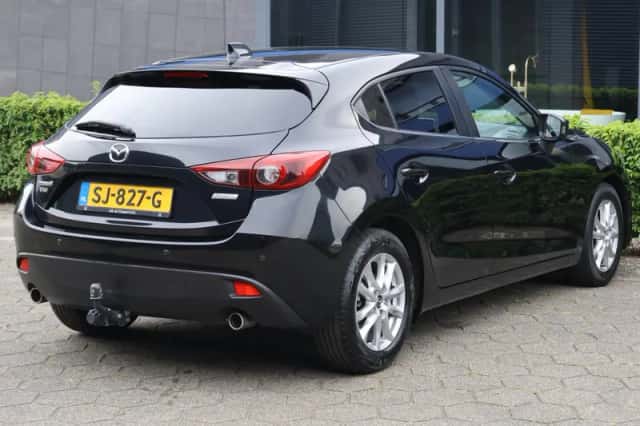 Mazda 3 (2014) thumbnail 2