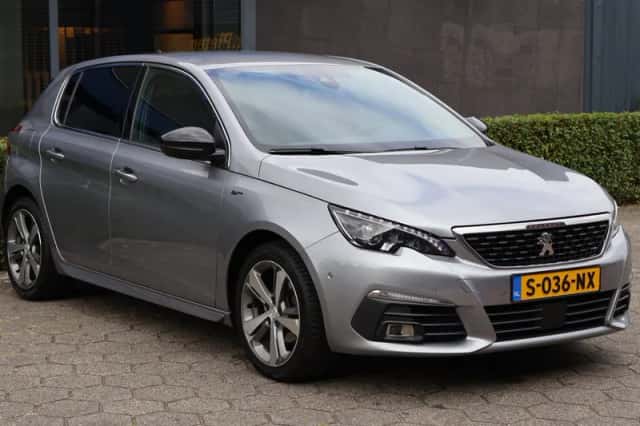 Peugeot 308 (2021) thumbnail 4