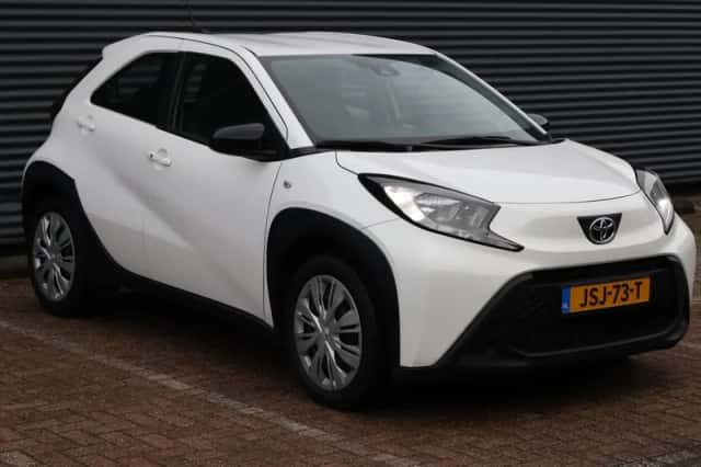 Toyota Aygo X (2022) thumbnail 4