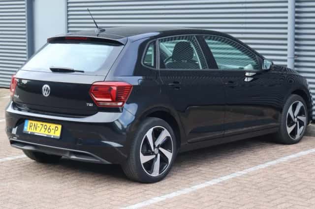 Volkswagen Polo (2018) thumbnail 2