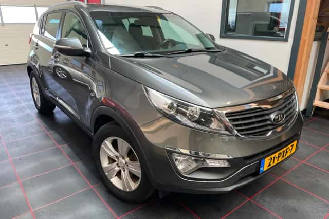 Kia Sportage (2011) thumbnail 4