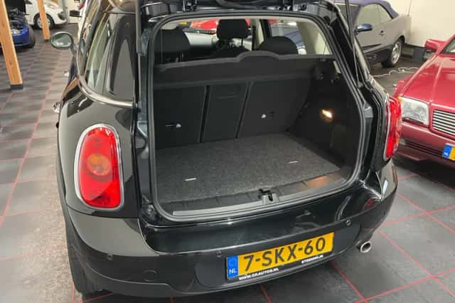 MINI Countryman (2013) thumbnail 5