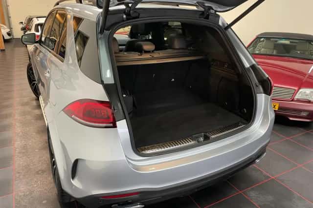 Mercedes-Benz GLE (2023) thumbnail 5