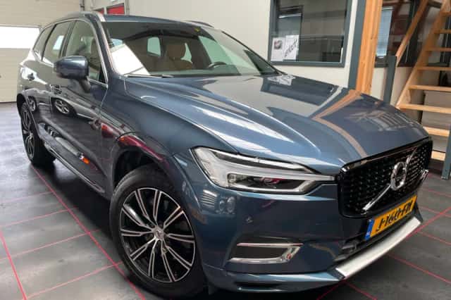 Volvo XC60 (2020) thumbnail 4