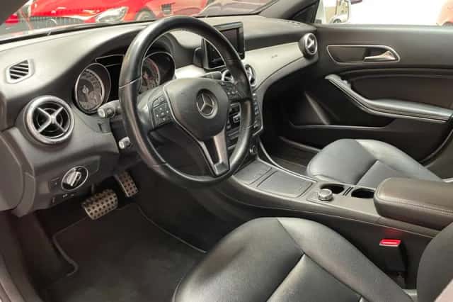 Mercedes-Benz CLA-Klasse (2013) thumbnail 6