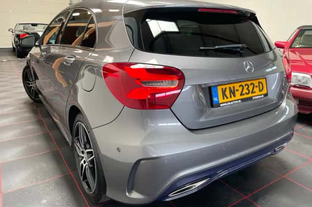Mercedes-Benz A-Klasse (2016) thumbnail 2