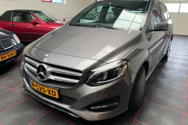 Mercedes-Benz B-Klasse (2016) thumbnail 1