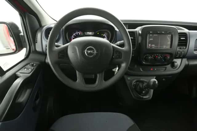Opel Vivaro (2018) thumbnail 2