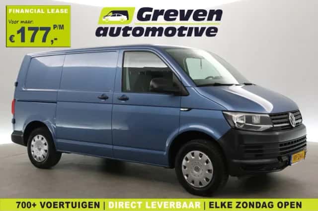 Volkswagen Transporter (2016) thumbnail 1