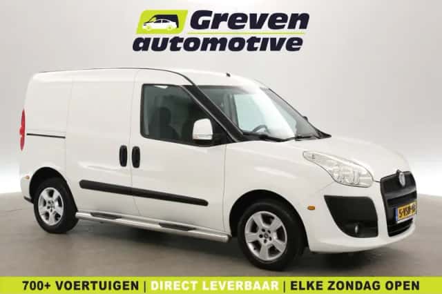 Fiat Doblò (2011) thumbnail 1