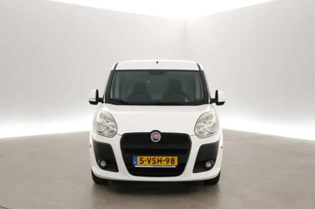 Fiat Doblò (2011) thumbnail 6
