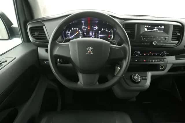 Peugeot Expert (2021) thumbnail 2
