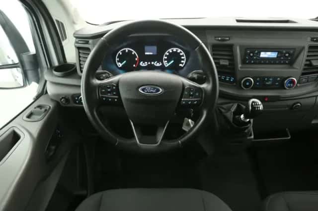 Ford Transit (2021) thumbnail 2