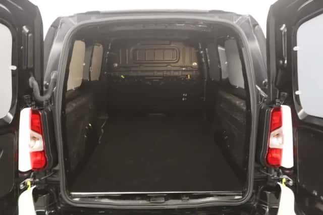 Opel Combo (2024) thumbnail 3