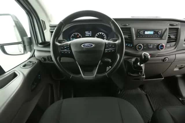 Ford Transit (2021) thumbnail 2