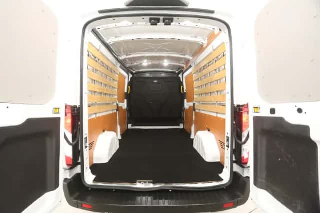 Ford Transit (2021) thumbnail 3