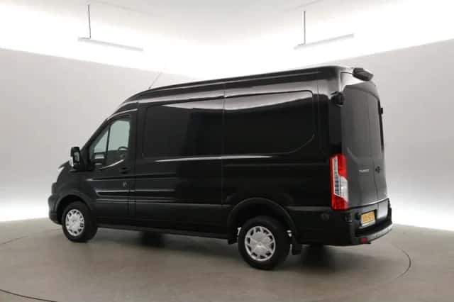 Ford Transit (2021) thumbnail 4