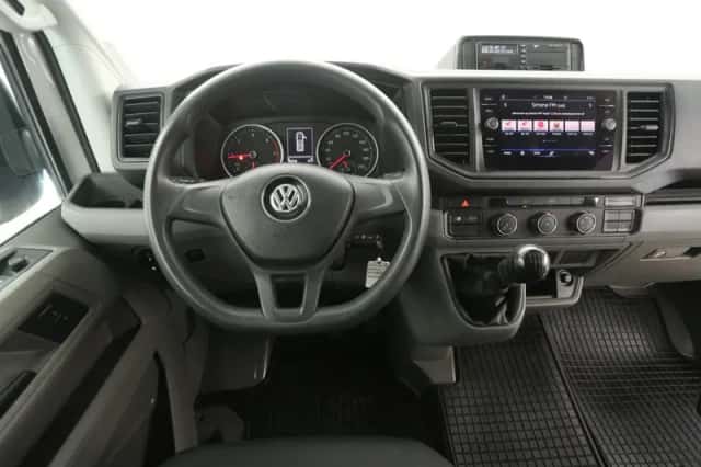 Volkswagen Crafter (2020) thumbnail 2