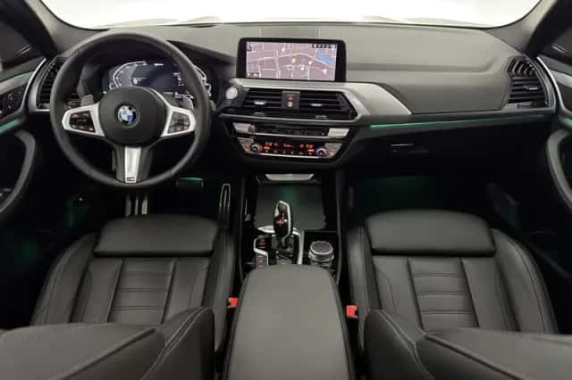 BMW X3 (2021) thumbnail 2