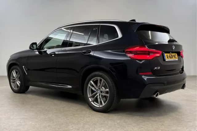BMW X3 (2021) thumbnail 3