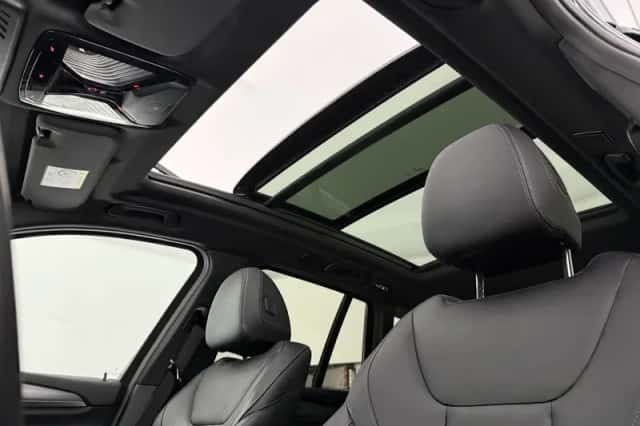 BMW X3 (2021) thumbnail 4