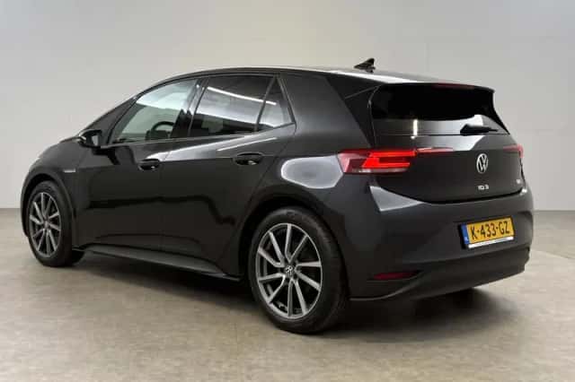 Volkswagen ID3 (2020) thumbnail 3