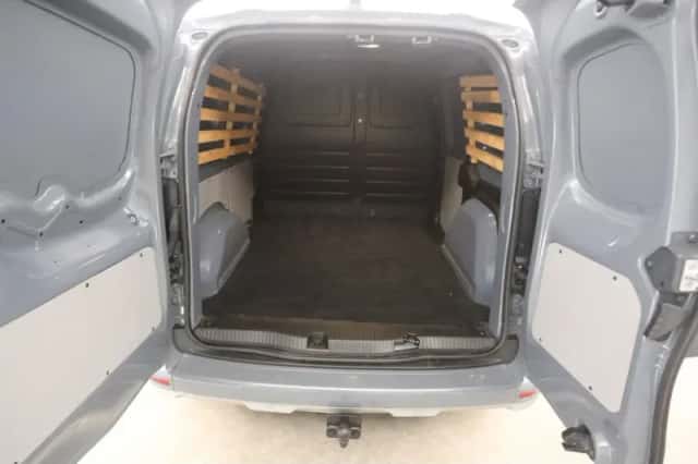 Renault Kangoo (2023) thumbnail 3
