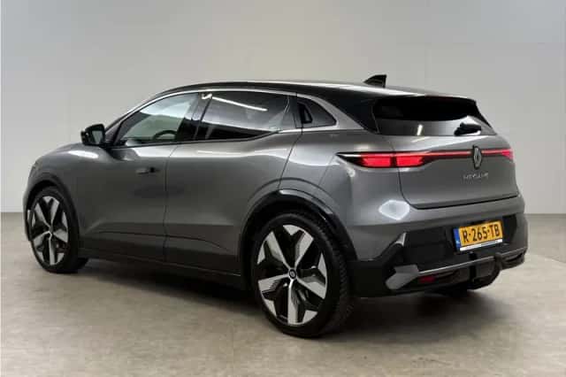 Renault Mégane (2022) thumbnail 3