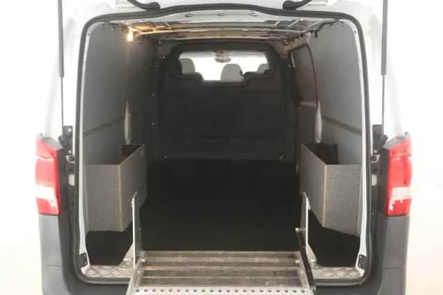 Mercedes-Benz Vito (2020) thumbnail 4
