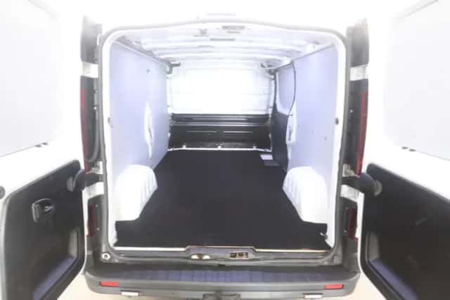 Renault Trafic (2020) thumbnail 3