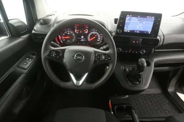 Opel Combo (2020) thumbnail 2
