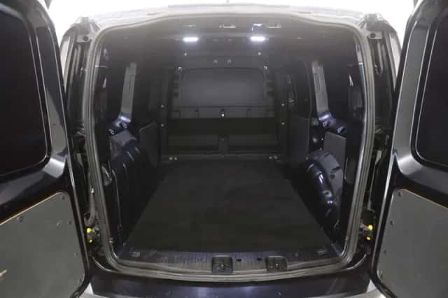 Volkswagen Caddy (2021) thumbnail 3