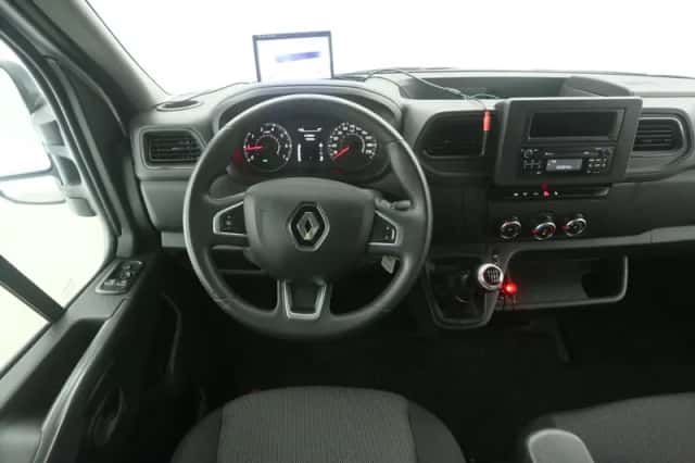 Renault Master (2023) thumbnail 2