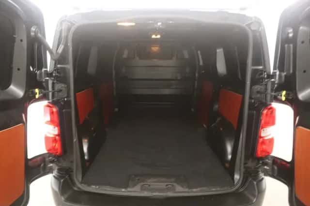 Opel Vivaro (2021) thumbnail 3