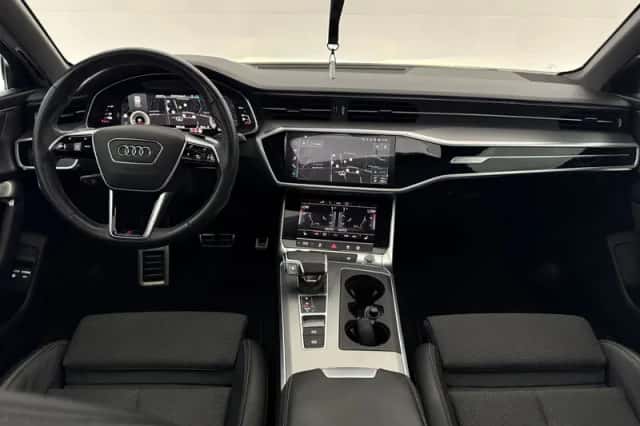 Audi A6 (2022) thumbnail 2