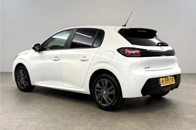 Peugeot 208 (2021) thumbnail 3