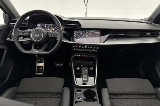 Audi A3 (2022) thumbnail 2