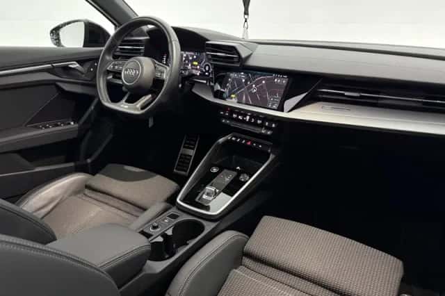 Audi A3 (2022) thumbnail 4