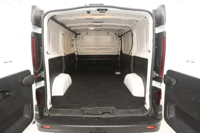 Renault Trafic (2021) thumbnail 3