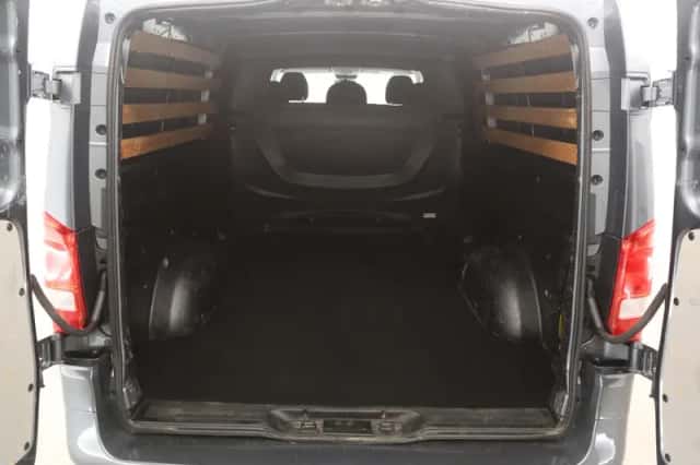 Mercedes-Benz Vito (2015) thumbnail 4