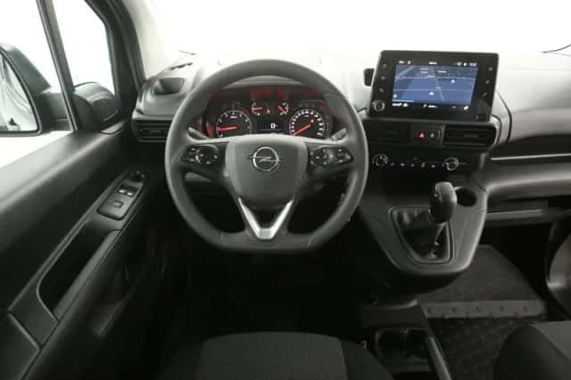Opel Combo (2021) thumbnail 2
