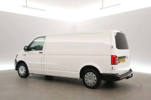 Volkswagen Transporter (2020) thumbnail 4