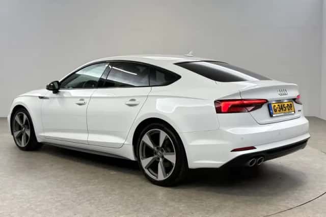 Audi A5 (2017) thumbnail 3