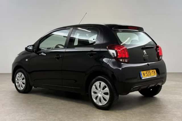 Peugeot 108 (2022) thumbnail 3