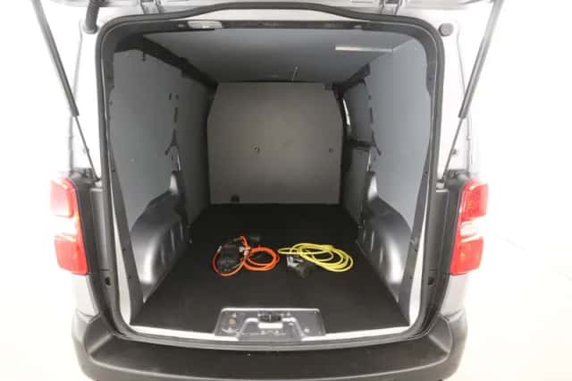 Opel Vivaro-e (2023) thumbnail 3