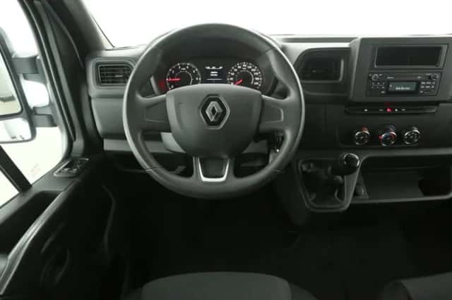 Renault Master (2024) thumbnail 2