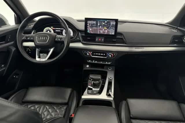 Audi Q5 (2021) thumbnail 2