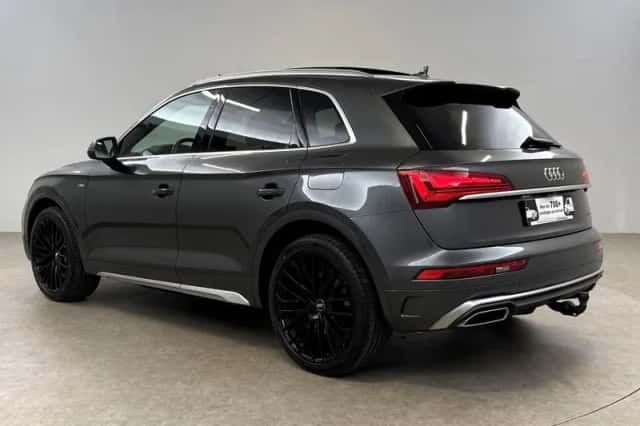 Audi Q5 (2021) thumbnail 3