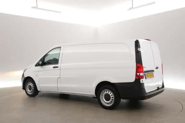 Mercedes-Benz Vito (2015) thumbnail 4